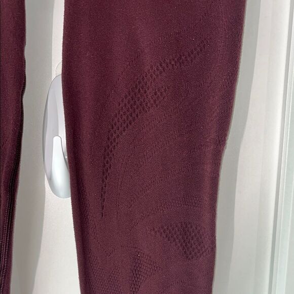 Lululemon Reveal Tight *En Avante 26" Size 4 - Picture 8 of 12